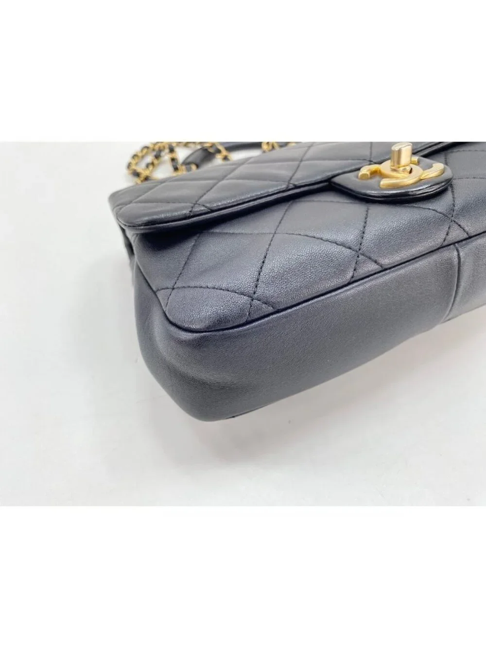 Chanel Shoulder Bag Quilted
